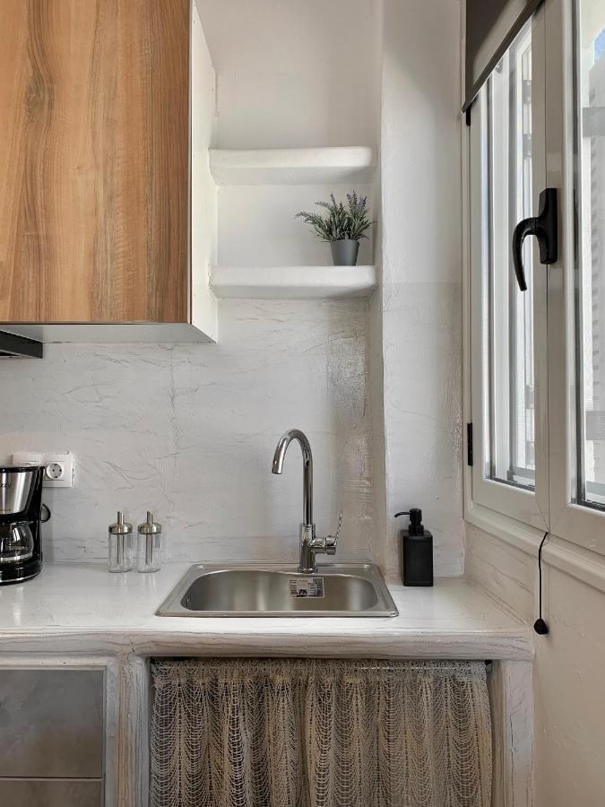 Juli'S Suites Merichas Bagian luar foto